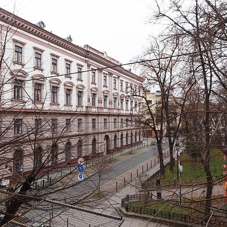Passage Apartment Ivano-Frankivsk Buitenkant foto